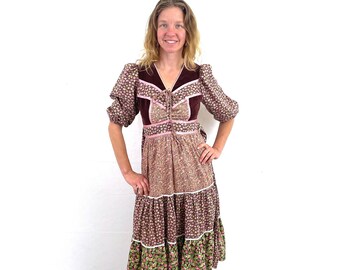 Vintage 1970s 70s Young Edwardian By Arpeja Floral Empire Boho Tiered Sun Dress