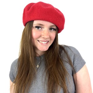Vintage Red Wool Beret Hat - Ellen Tracy