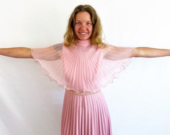 Vintage 1970s Miss Rubette 70s Pink Pleated Ruffled Caplet Maxi Dress