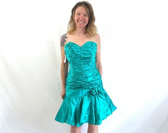 Vintage 1980s 80s Roberta Strapless Green Ruffled Prom Dress - Nordstrom NWT