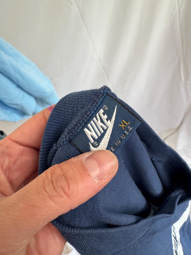 Vintage 1980-tals Nike Mesh blå t-shirt med ringmärke bild 7