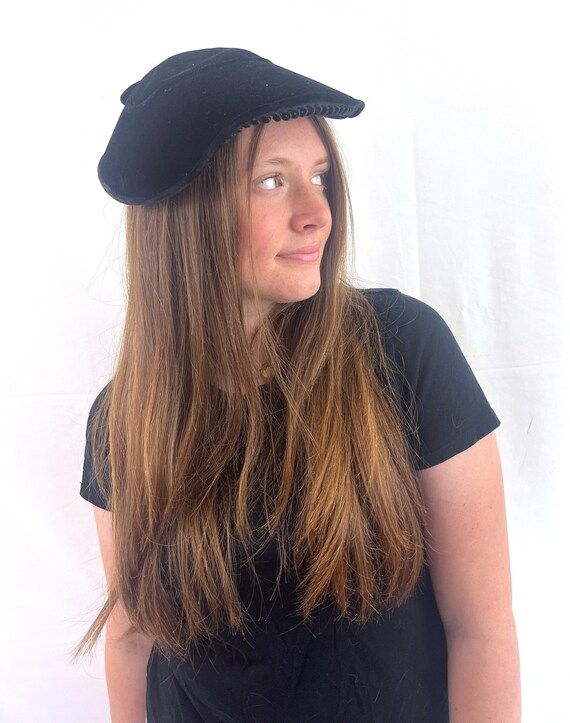 Vintage 50s 60s MidCentury Black Velvet Beret Hat 