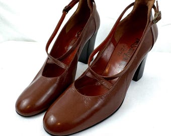 Vintage YSL Yves Saint Laurent Leather Pumps - Made in Italy Size 5 1/2