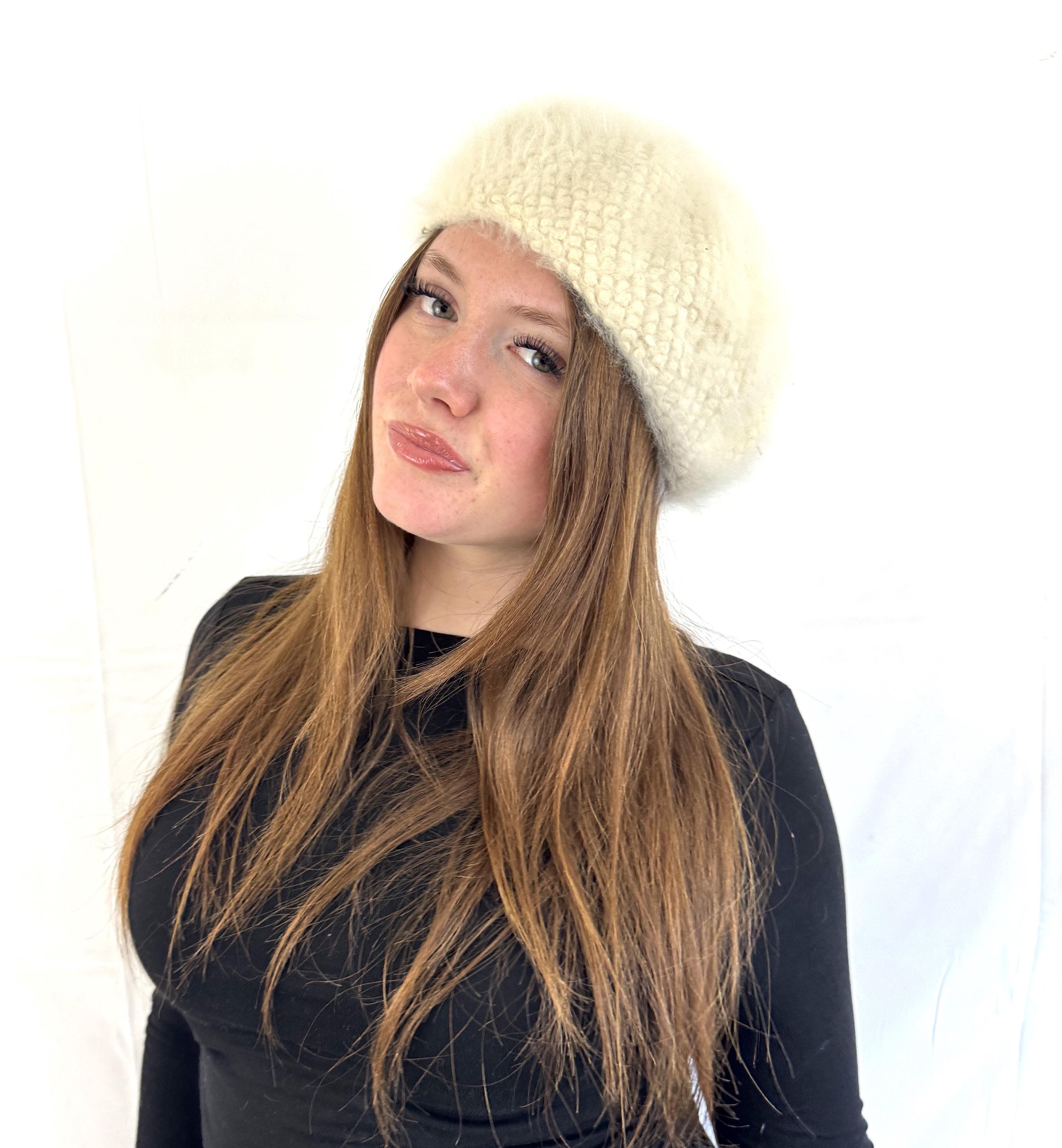 Fratellitalli Mohair Beret Made in Italy Gray Knit Virginia Cable Knit Cashmere Beret - Medium Grey  main image 4