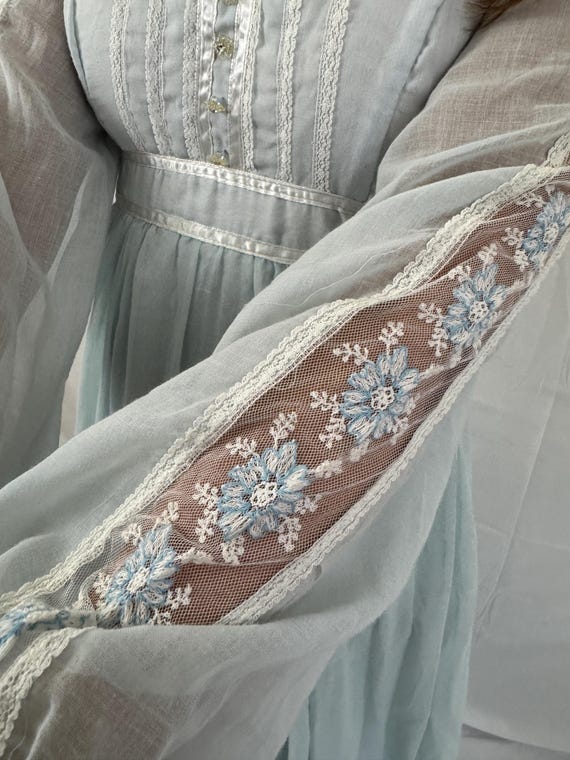 Vintage 1970s 70s Gunne Sax by Jessica Lace Floral Sh… - Gem