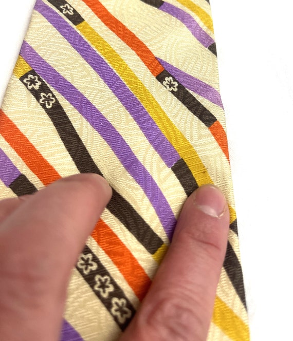 Vintage 60s 1960s Novelty Striped Necktie Tie - C… - image 4