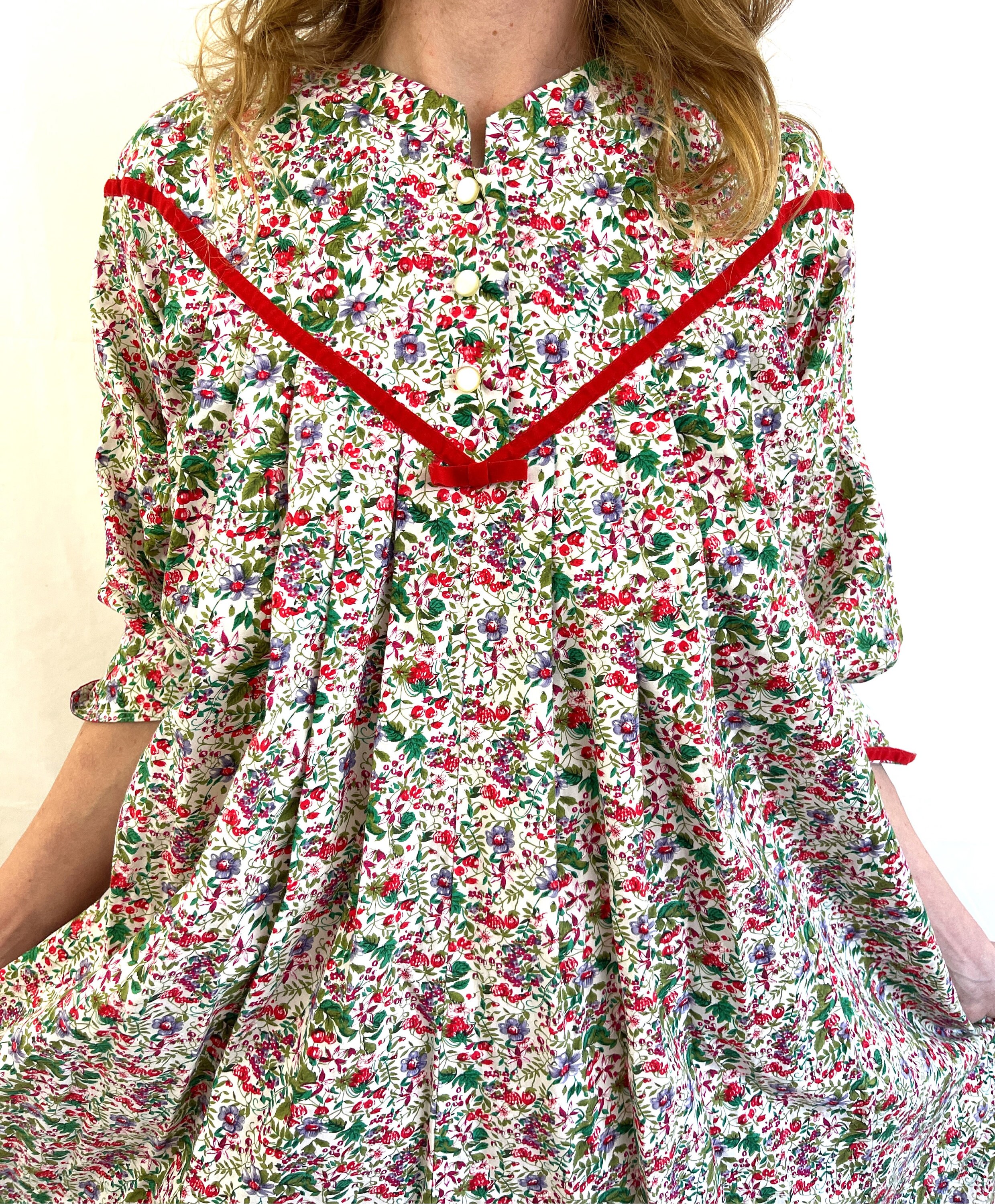 Vintage From the Bete Collection Inc. Honolulu Muumuu