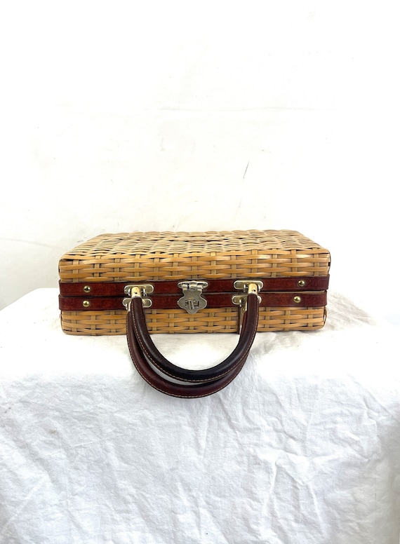 Cute 1970s 80s Basket Woven Handbag Purse Case
