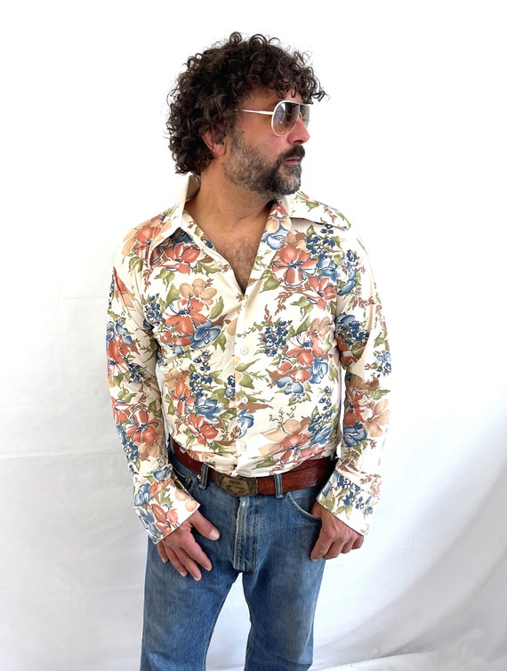 Vintage 1970s 70s Fun Floral Button Up Shirt - Le… - image 2