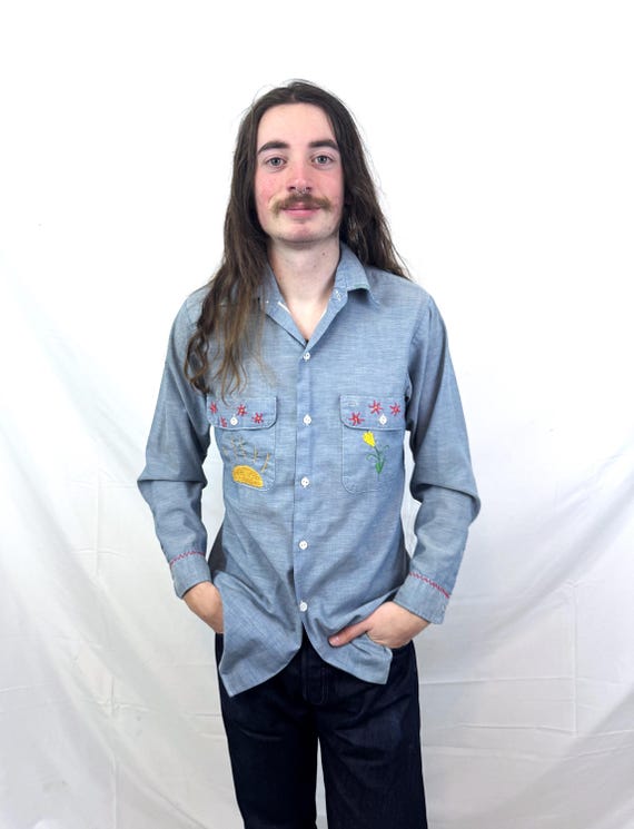 Vintage 1970s 70s Embroidered Chambray Denim Pearl Snap Shirt