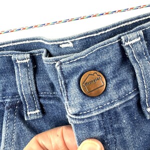 Pantalones vaqueros de mezclilla Wrangler estilo carpintero vintage para niños - Talla 1 imagen 6