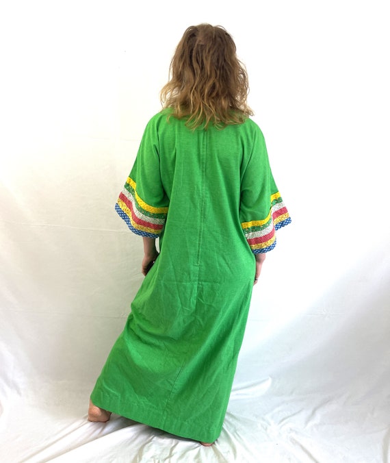 Vintage 1970s Green Patchwork Hippie Plus Cute Mu… - image 5