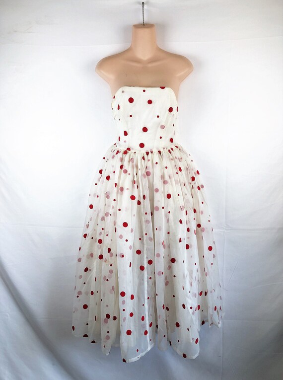 Vintage 1950s 1950s Valentine Tulle Strapless Swee