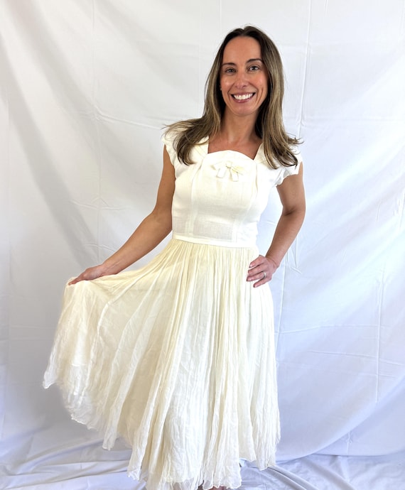 Vintage 1950s 50s Adele Simpson Designer Couture White Tulle Elegant Formal Chiffon Dress