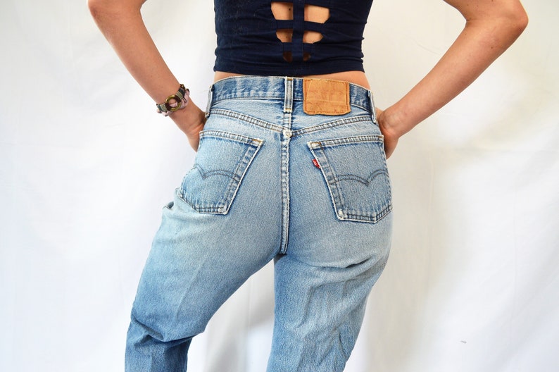 size 30 in levis