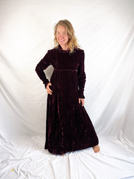 Empire waist hotsell holiday dress