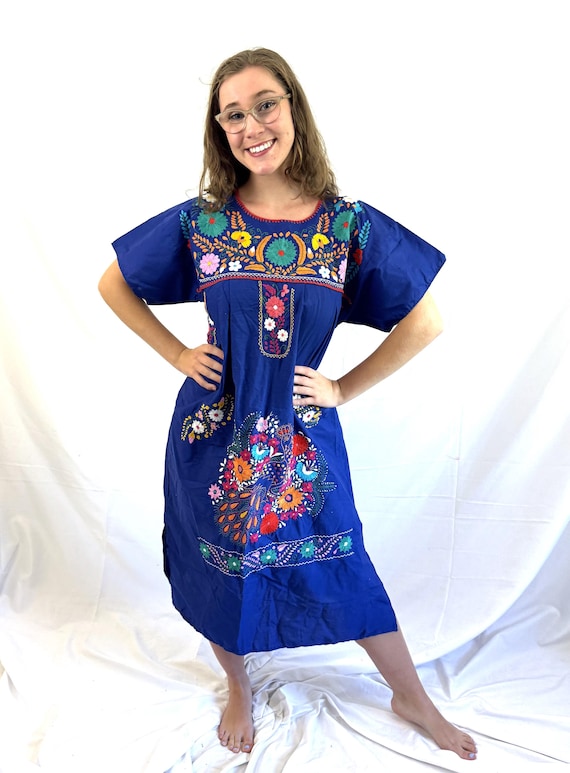 peacock embroidered dress Lukia Embroidered Dress Gunia – handmade design, photos and details on  Gunia Project main image 0
