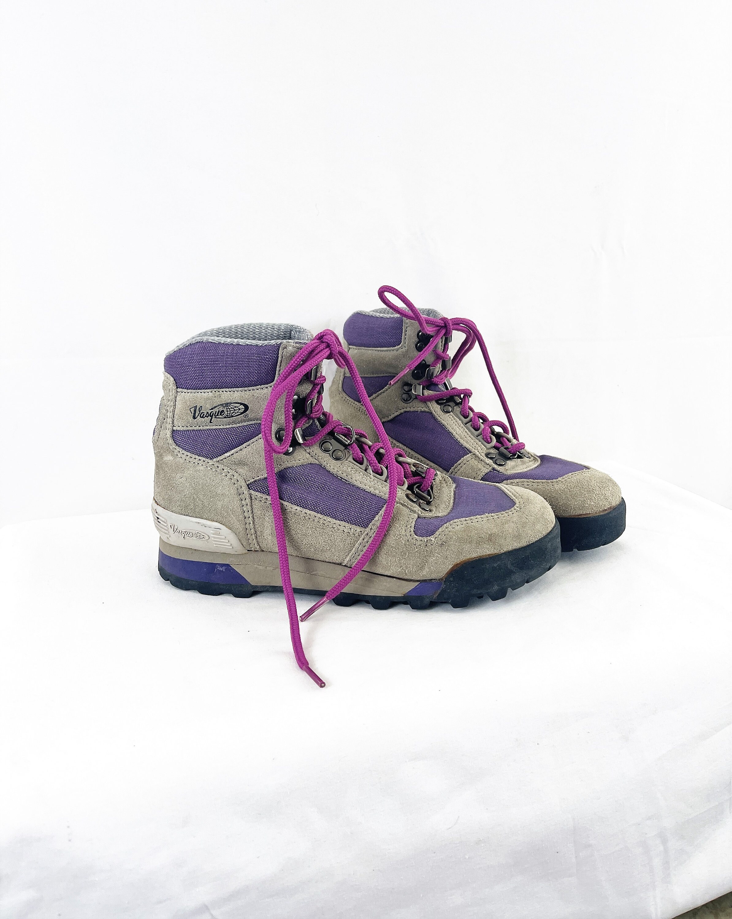 Vasque hiking shoes discount
