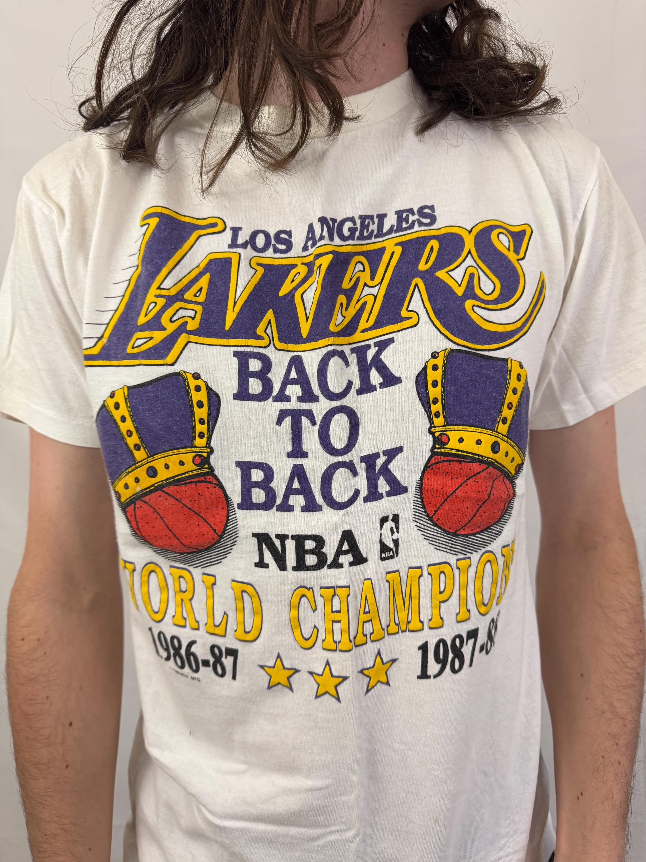 ビンテージ LA LAKERS NBA 86-87 チャンピオン 記念Tシャツ Vintage 80s Lakers Back to Back Champions Tee - NBA Basketball - Etsy