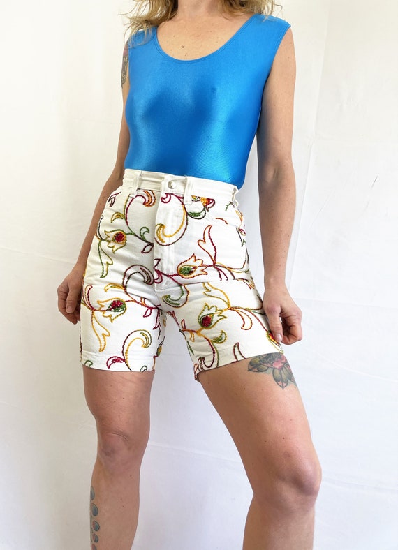 Vintage 1970s 70s Lady Wrangler Embroidered Shorts