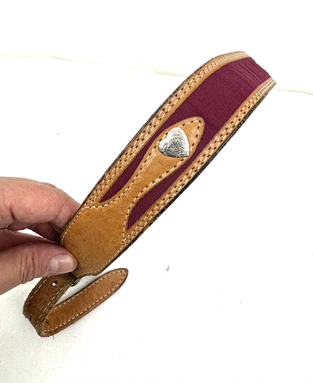 Vintage Wrangler Red Heart Leather Belt - Women display picture 1