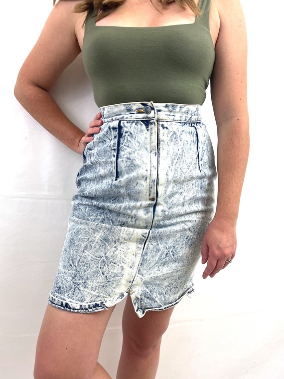 Vintage 80s 1980s Classic Acid Wash Denim Mini Sk… - image 2