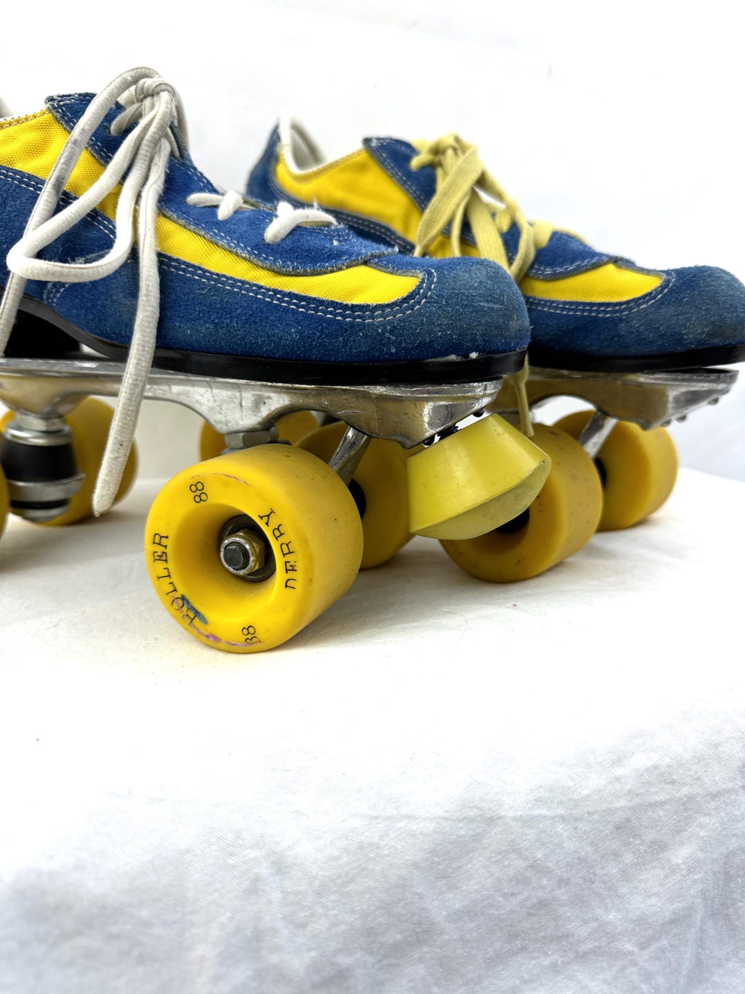 Vintage Distressed 70s 1970s Blue Roller Derby Skates Rollerskates
