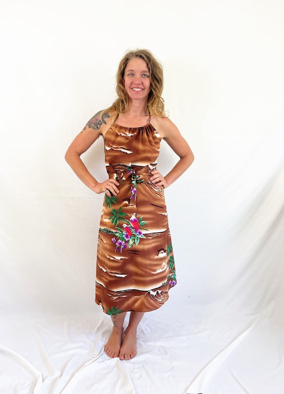 Lovely 1970s 70s Polyester Tiki Lightweight Wrap D