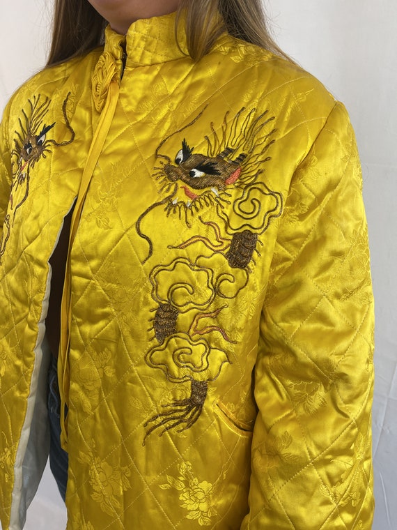 RARE Vintage 1950s Quilted Embroidered Yellow Dra… - image 2