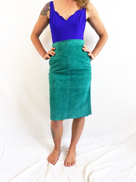 Vintage 1980s 80s Green Suede Fitted Wiggle Skirt… - image 1