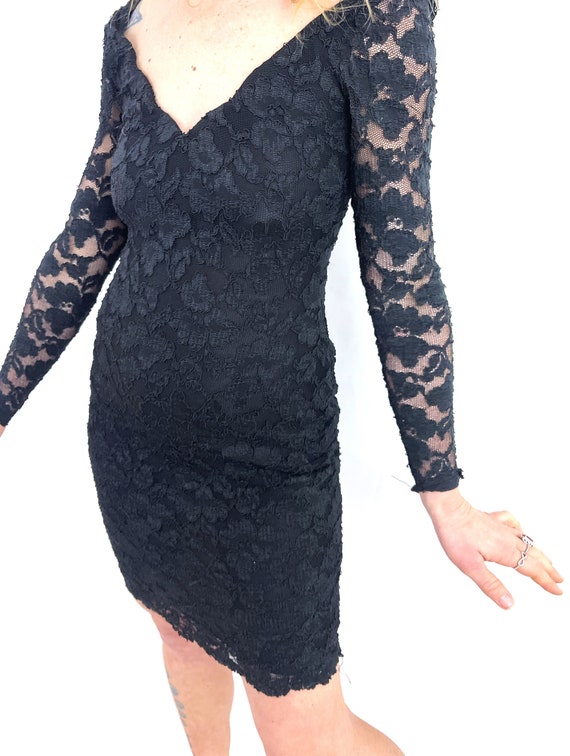 Vintage 1990s 90s Black Lace Fittted Vamp Cocktai… - image 3