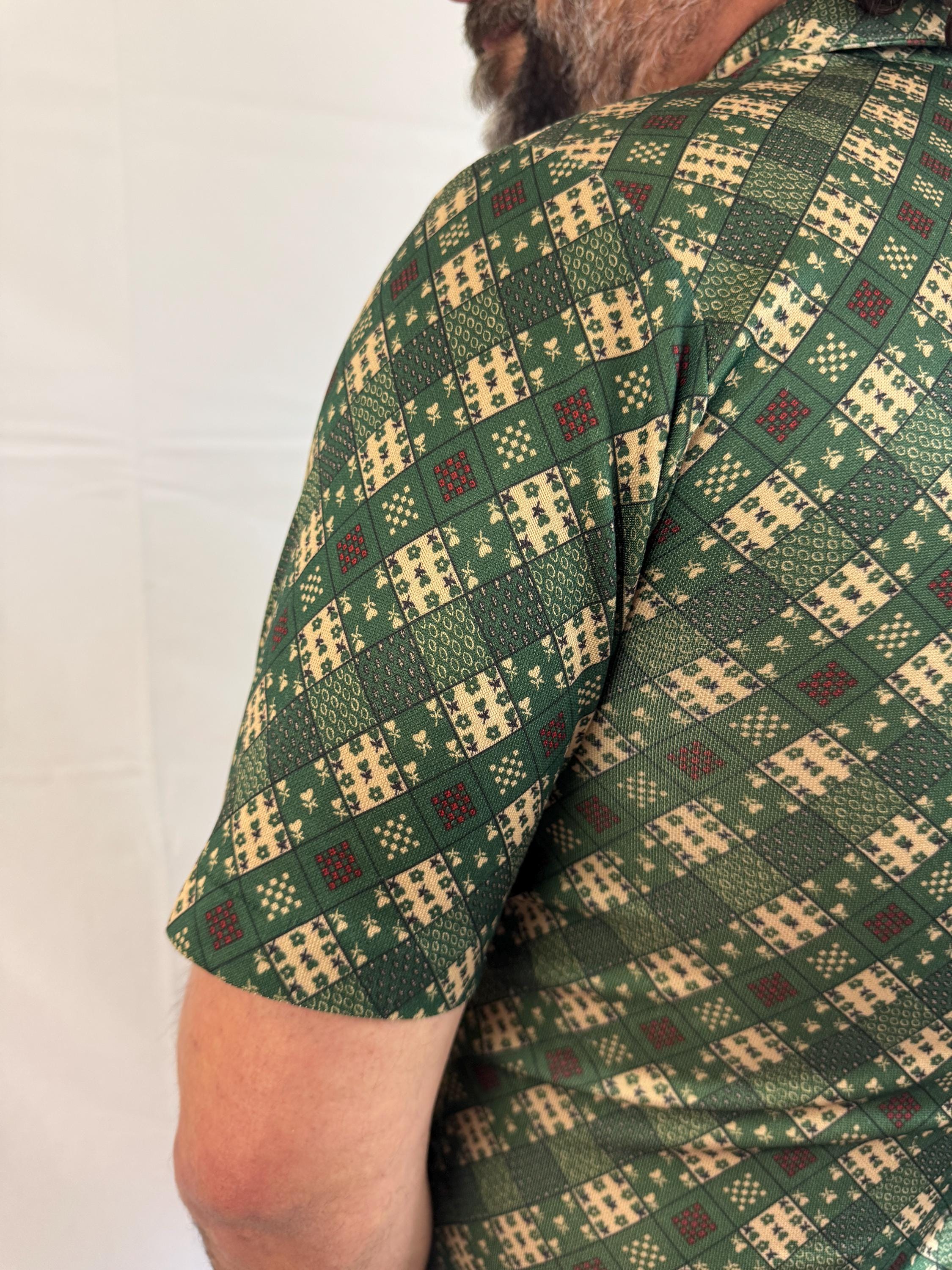 Vintage 1970s 70s Polyester Disco Collared Pullover Short Sleeve 