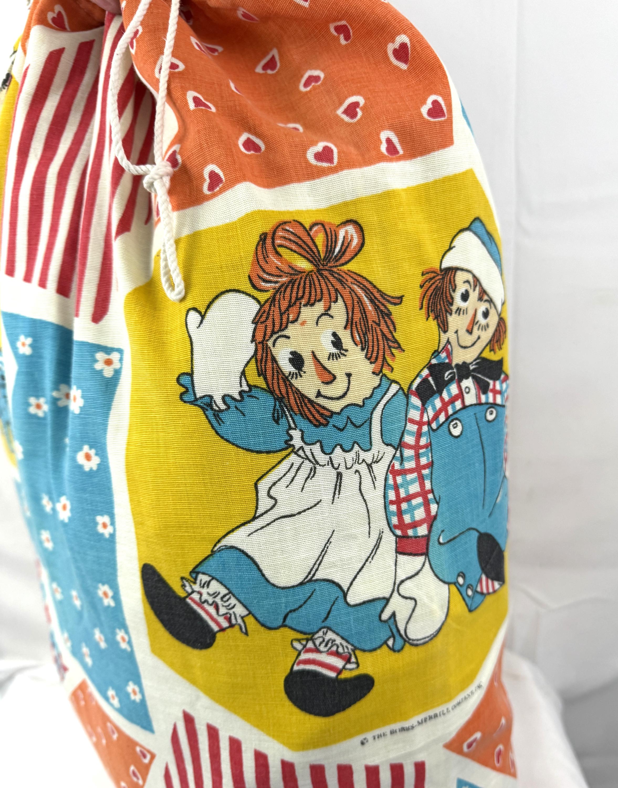 Vintage 1970s 70s Raggedy Ann and Andy Wamsutta Drawstring Cloth
