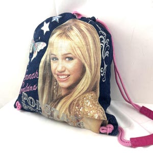 ディズニー　ハンナモンタナ　マイリーサイラス　バッグ　財布　缶バッジ　キーホルダ ディズニー ハンナモンタナ マイリーサイラス バッグ 缶バッジ