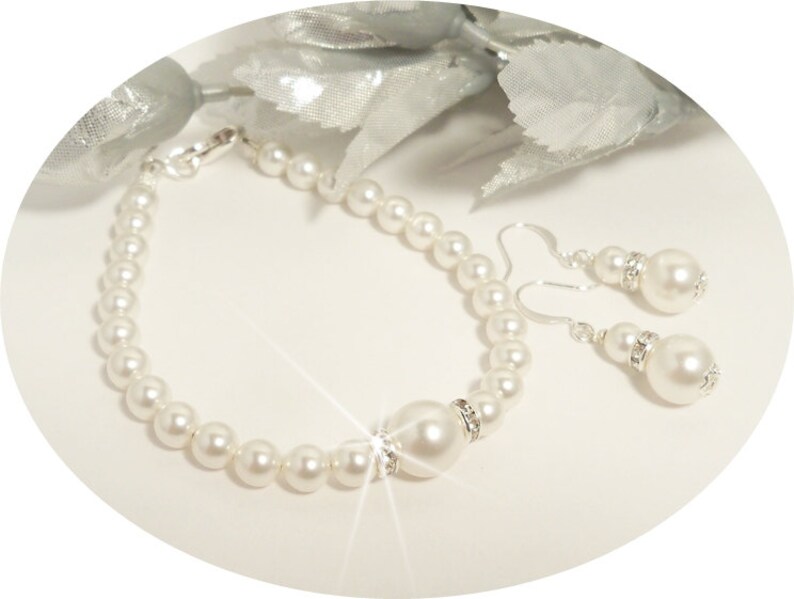 Bridal Jewelry, Pearl Bracelet and Earrings, Bridesmaid Jewelry Set, Wedding Jewelry, Pearl Bracelet, Pearl Earrings, Pearl Jewelry Set image 2