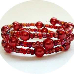 Red Beaded Bracelet Seed Bead Glass Beads  Memory Wire Shades of Red Wrap Bracelet,Valentines&#39; Day, Holiday Jewelry Red Jewelry Red Bracelet