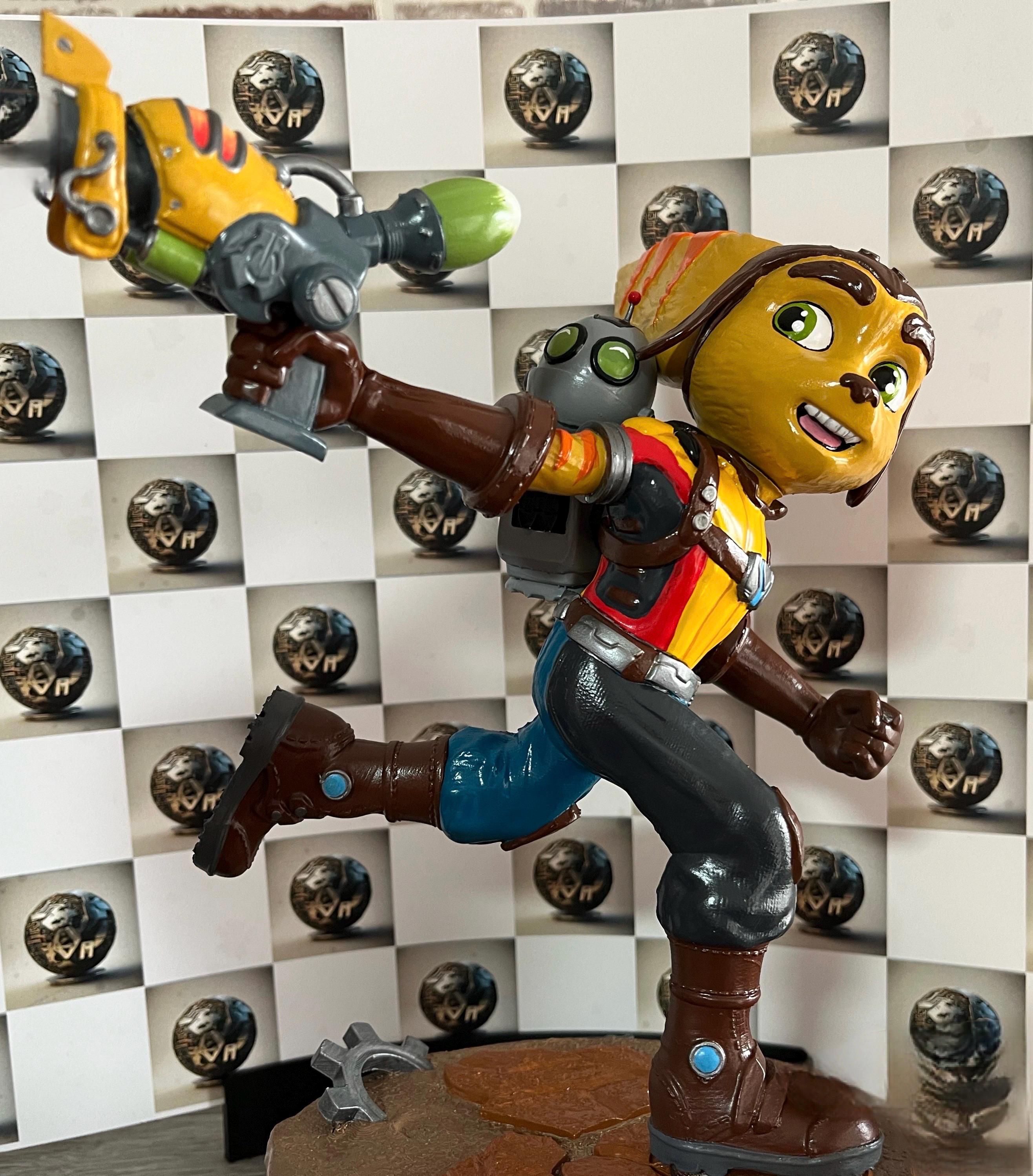 Ratchet and Clank figure 22 cm high