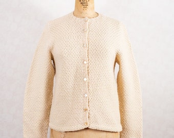 Vintage 60s crema mano crochet suéter cardigan, Cottagecore, suave acogedor, pequeño