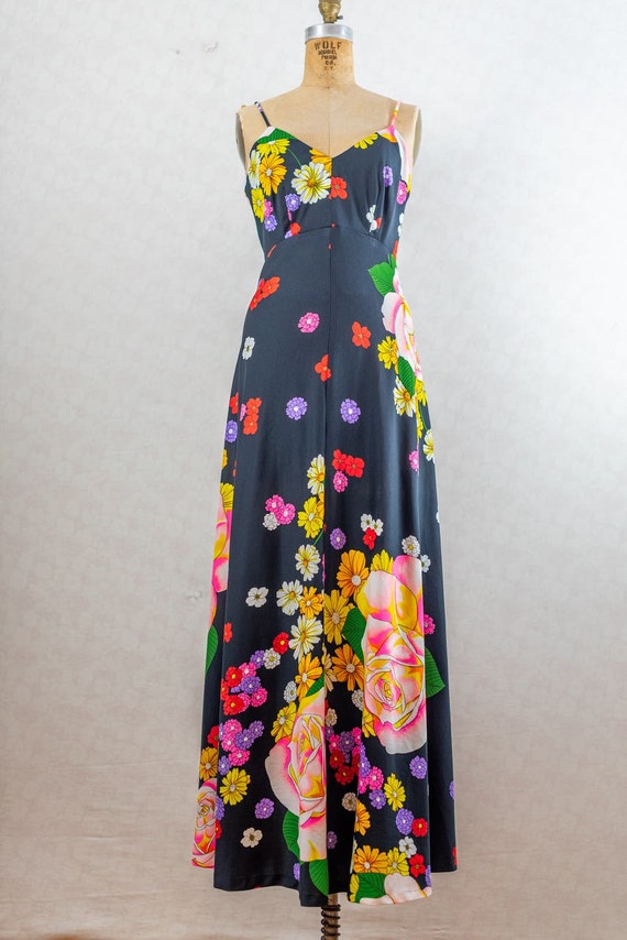 Vintage 70s Black Bright Dayglo Colorful Floral Gr