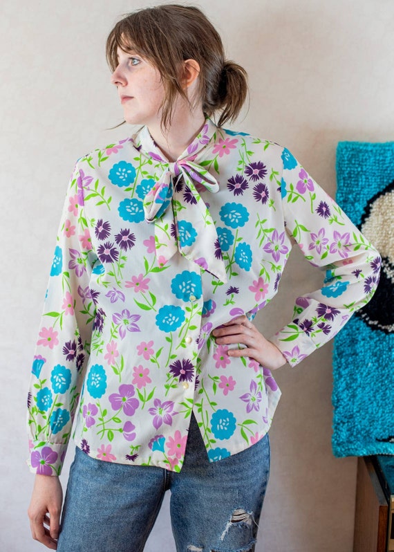 Vintage 70s flower power groovy floral blouse, ps… - image 5
