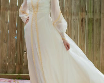 Vintage 70s Renaissance Wedding Dress – Ethereal Romantic Cream Chiffon & Lace Medieval Gown, 1970s Bridal, Small