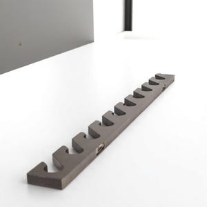 Wall-Mounted Wooden Hat Rack – Vertical Cap Organiser for Men, Golf & Baseball Hat Display, Gift for Husband.