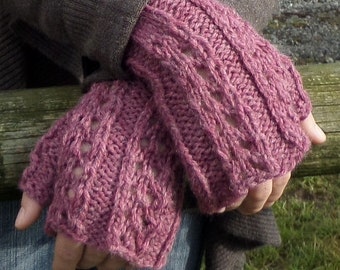 Quickie Lace Fingerless Mitts Pattern