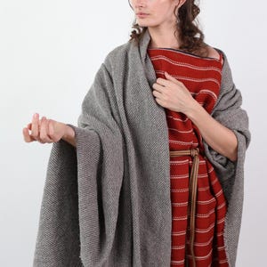 HANDWOVEN TWILL CLOAK  | Mixed Wool & Linen, Sagum, Viking cape, medieval blanket, Roman cloak, reenactment costume, Celtic, without fringes