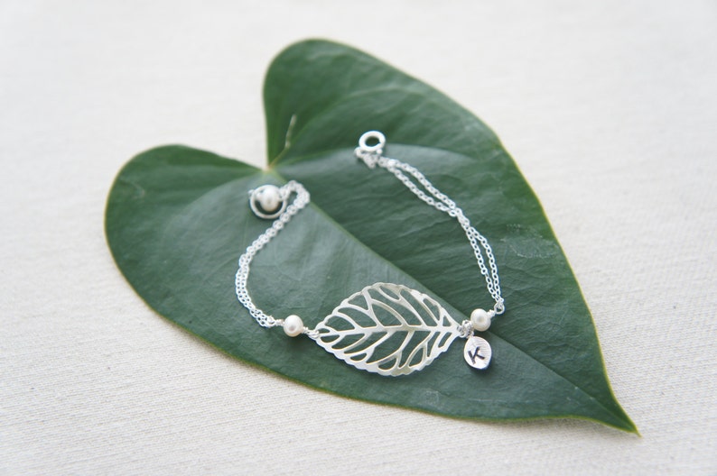 modern everday casual birthday gift wedding Personalized silver leaf bracelet with pearls- bridesmaids gift