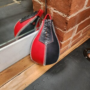 Custom white stitching, black and red boxing Bag Speedbag Leather Speedball striking bag Heavy 11.5 Ounces