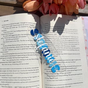Marcapáginas acrílico personalizado con nombre / Marcapáginas con letras de burbuja personalizado / Bonito y colorido regalo para amantes de los libros / Regalo para profesores / Regalo para ella