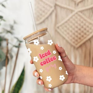 Iced Coffee Girly Glass Cup with Lid & Straw | Cute Daisy Flower Tumbler | Aesthetic 16oz Glass Can | Gift for Coffee Lover