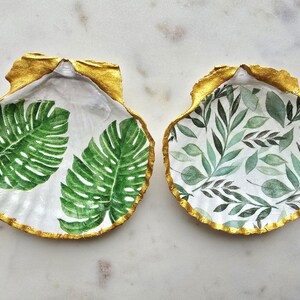 Handmade Decoupaged Scallop Shell Ring Dish Foliage, Wedding Gift, Jewelry Tray, Jewelry Holder, Ring Dish, Bridesmaid Gift, Trinket Dish