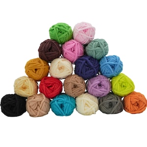 50g Chunky Chenille Yarn, Crochet Chenille Soft Yarn, Crochet Amigurumi Yarn, Beginner Friendly Polyester Yarn, Crochet Projects 20 Colors